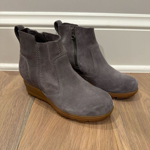 Sorel gray suede wedge booties with zipper - Picture 1 of 8